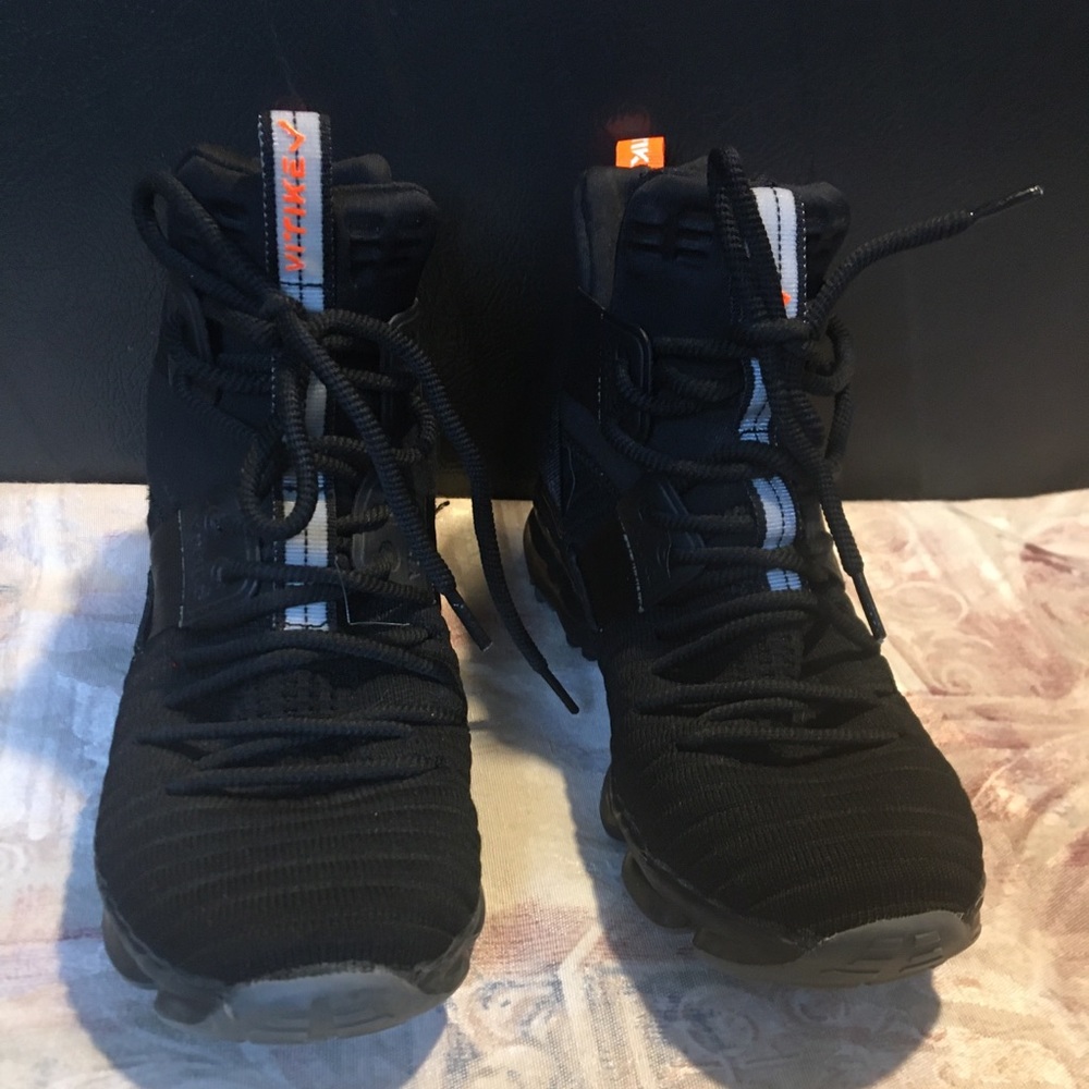 Vitike Basketball Shoes